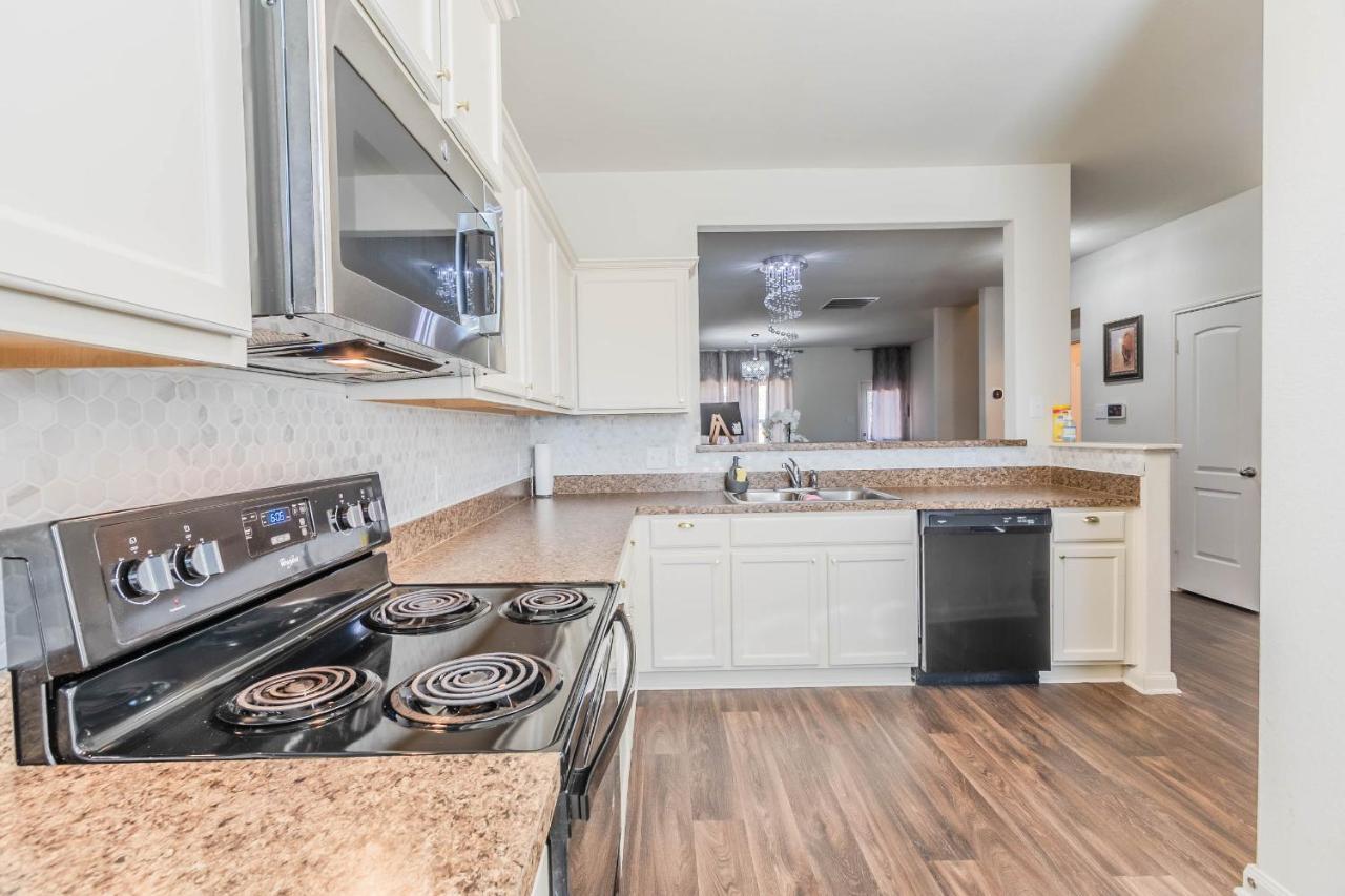 Luxury 5Br Dallas Retreat With Business Amenities - Perfect For Business Travelers, Families & Groups Екстериор снимка