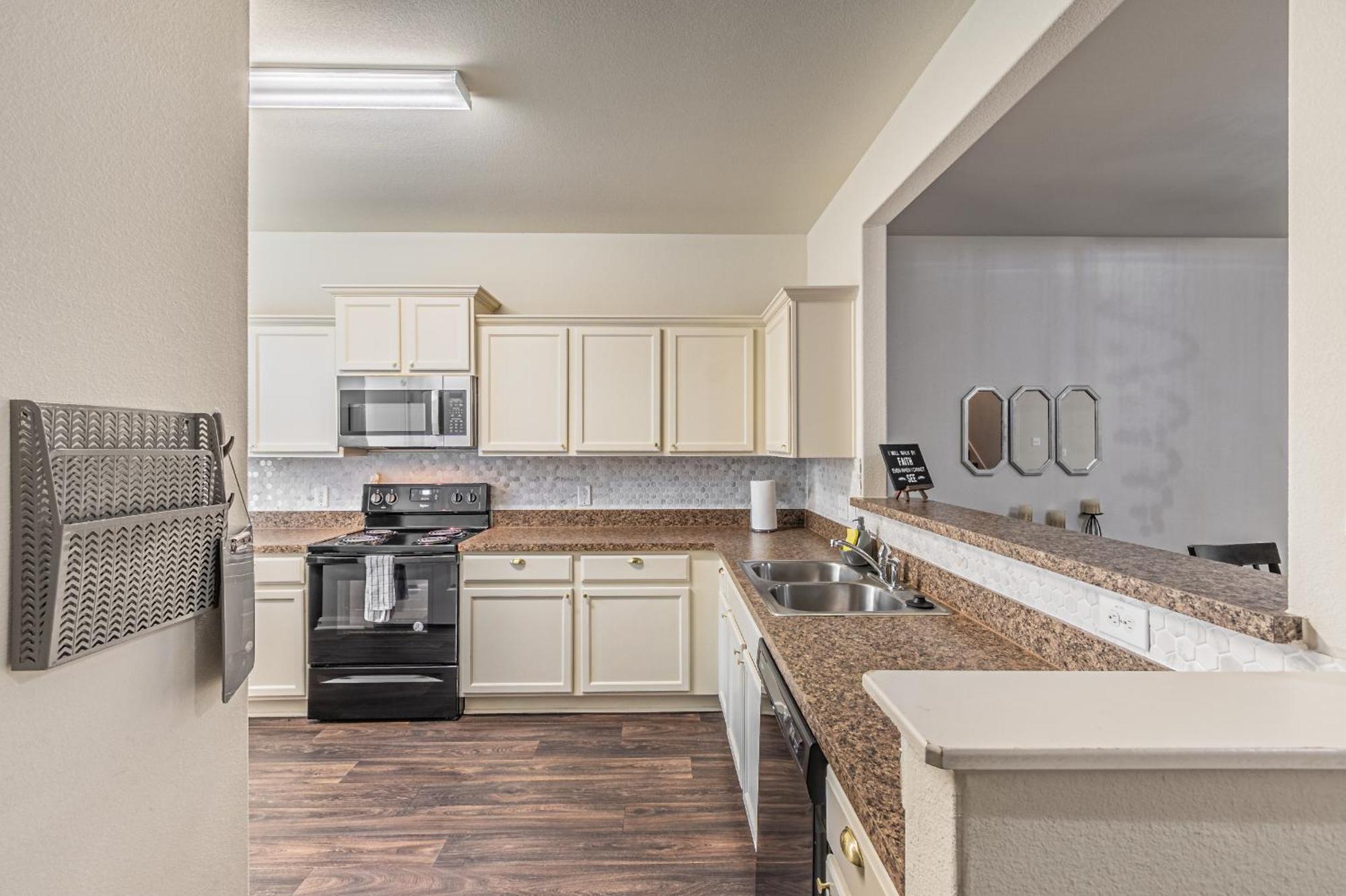 Luxury 5Br Dallas Retreat With Business Amenities - Perfect For Business Travelers, Families & Groups Екстериор снимка